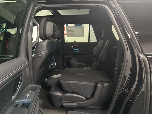 New 2026 Ford Expedition Max Platinum AWD/4WD image 31