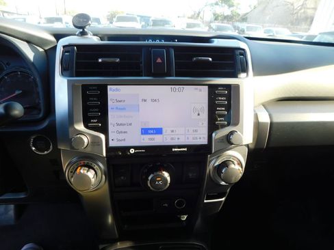 Used 2022 Toyota 4Runner SR5 image 30