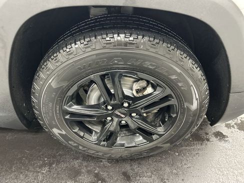 Used 2023 GMC Terrain AT4 w/ Infotainment Package II AWD/4WD image 8