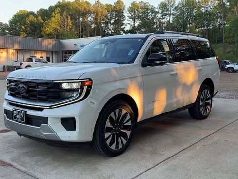 New 2025 Ford Expedition Platinum w/ Platinum Ultimate Package image 2