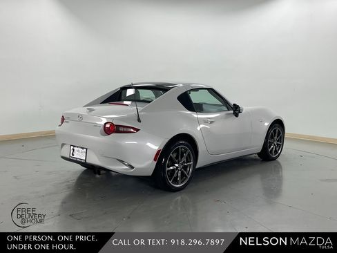 Used 2018 MAZDA MX-5 Miata RF Grand Touring image 6