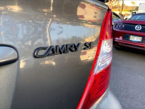 Used 2004 Toyota Camry SE FWD image 7