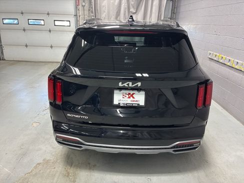 Used 2023 Kia Sorento SX image 31