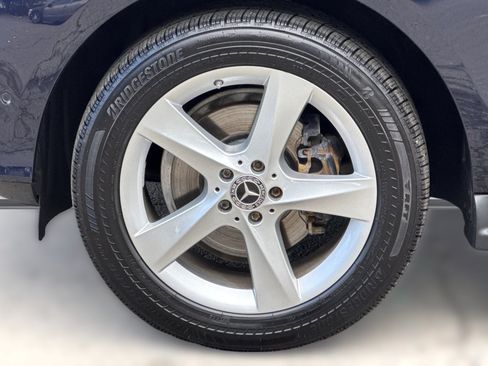Used 2018 Mercedes-Benz GLE 350 4MATIC image 12