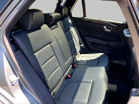 Used 2016 Mercedes-Benz E 350 4MATIC Wagon image 20