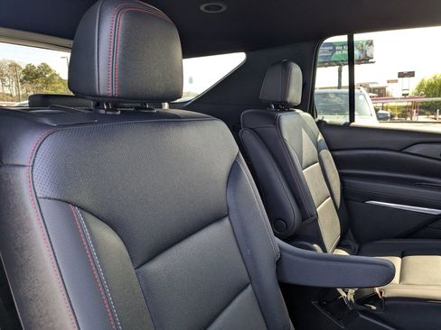 Used 2025 Chevrolet Traverse Z71 w/ Driver Confidence Package image 28