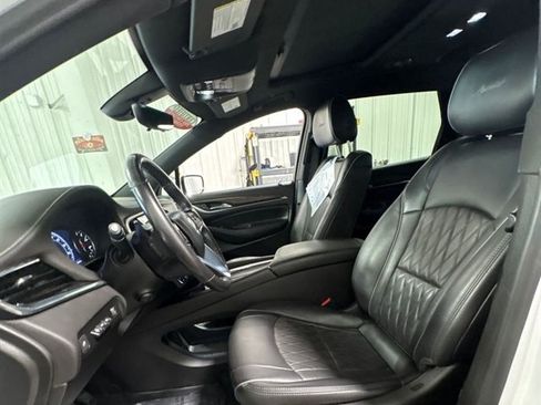 Used 2022 Buick Enclave Avenir w/ Trailering Package, 5000 lbs. AWD/4WD image 11