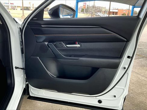 Used 2025 MAZDA CX-50 AWD 2.5 S w/ Weather Package image 23