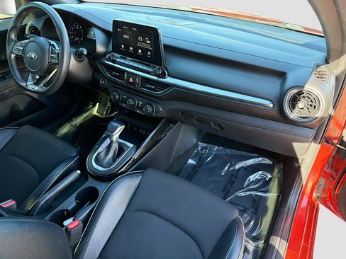 Used 2020 Kia Forte GT-Line image 13