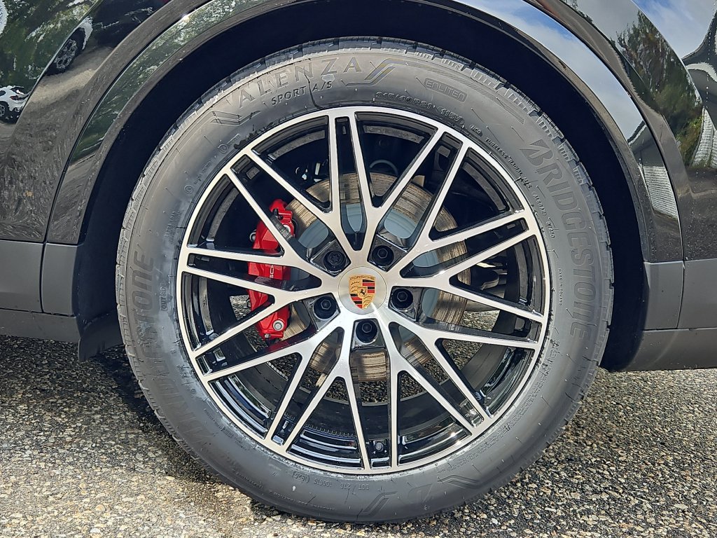 New 2026 Porsche Cayenne S AWD/4WD image 8