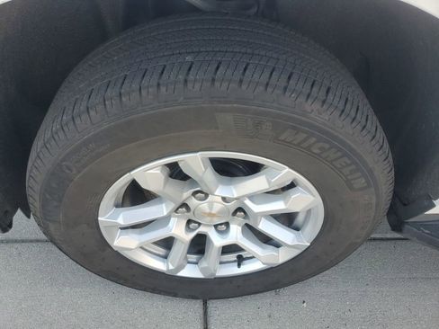 Used 2025 Chevrolet Tahoe LT image 11