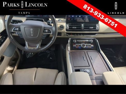 Used 2023 Lincoln Navigator Reserve AWD/4WD image 12