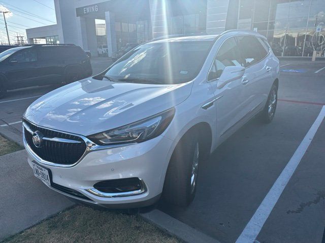 Used 2018 Buick Enclave Premium FWD image 2