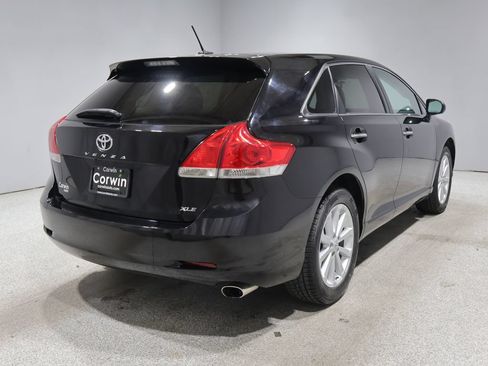 Used 2012 Toyota Venza XLE FWD image 2