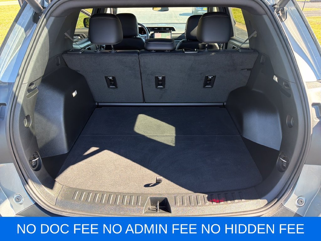 Used 2026 GMC Terrain Elevation w/ Elevation Premium Package FWD image 24