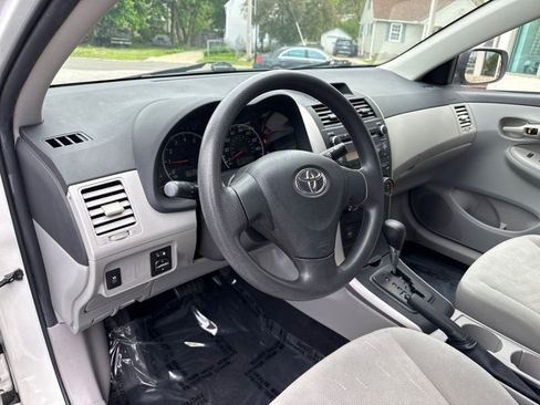 Used 2013 Toyota Corolla L FWD image 10