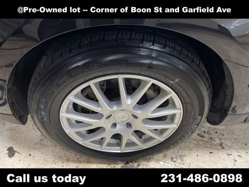 Used 2014 Lincoln MKT AWD w/ Equipment Group 201A image 10