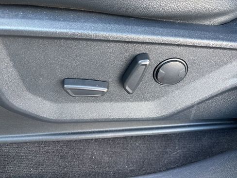 Used 2022 Ford F150 XLT w/ Equipment Group 302A High image 33