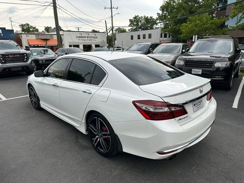 Used 2016 Honda Accord Sport image 7
