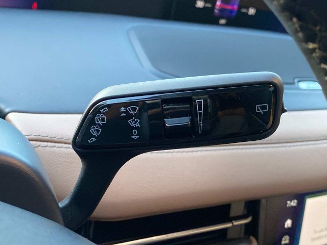 Certified 2025 Lincoln Navigator Black Label AWD/4WD image 22