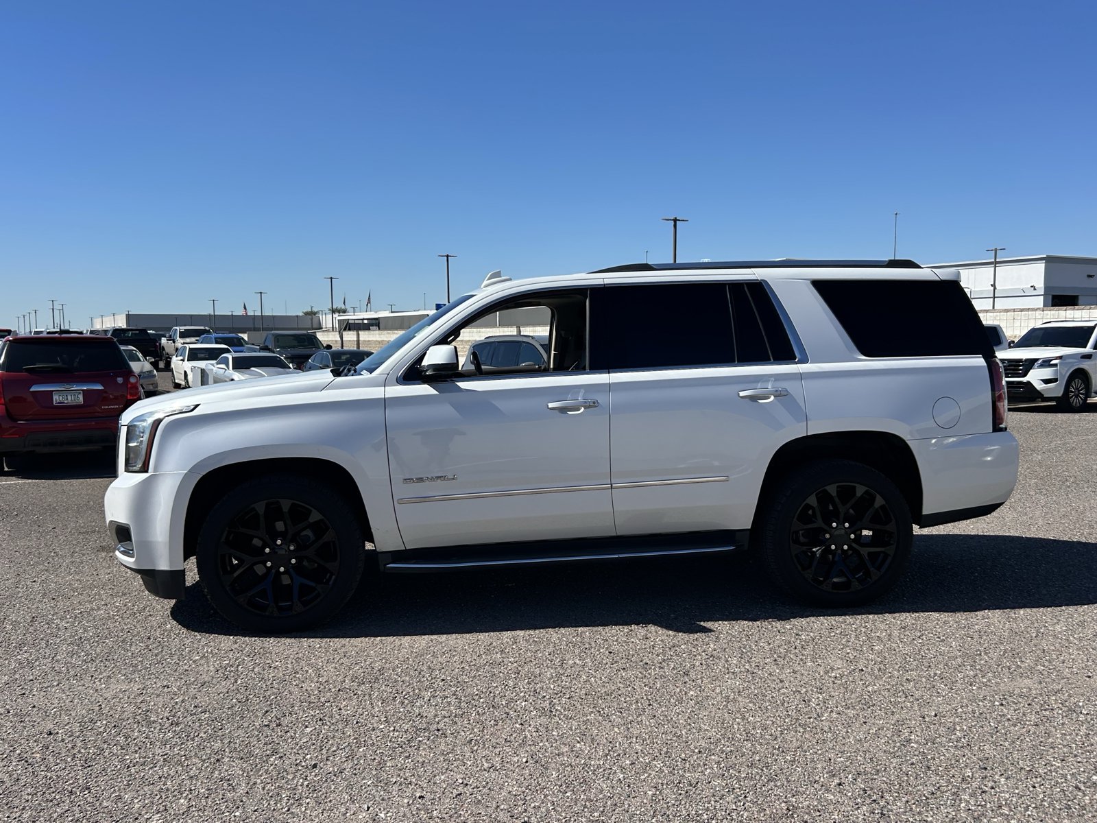 Used 2017 GMC Yukon Denali w/ Open Road Package AWD/4WD image 2