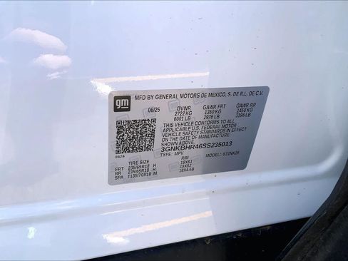 Used 2025 Chevrolet Blazer LT AWD/4WD image 37