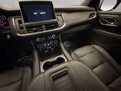 Used 2021 Chevrolet Tahoe Z71 w/ Rear Media and Nav Package image 3