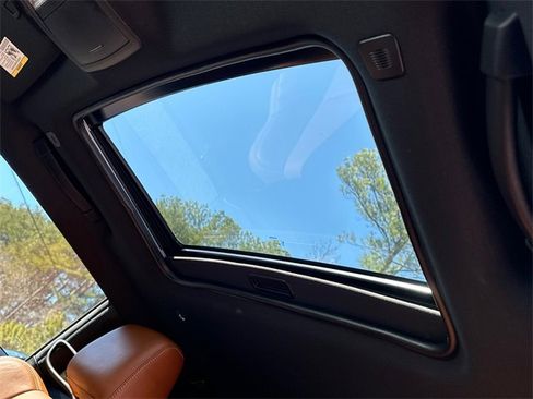 Used 2022 Dodge Challenger SRT Hellcat image 32