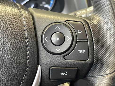 Certified 2017 Toyota RAV4 LE w/ Carpet Mat Package FWD image 29
