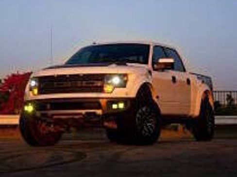 Used 2014 Ford F150 Raptor w/ Equipment Group 801A Luxury image 1