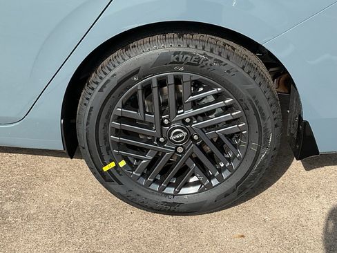 New 2026 Nissan Sentra SV image 8