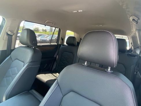 Used 2026 Volkswagen Atlas SE AWD/4WD image 6