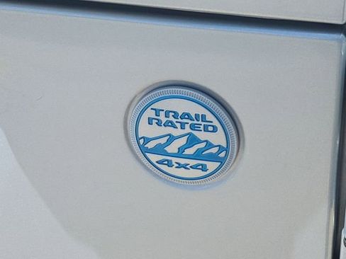 Used 2023 Jeep Wrangler Unlimited Sahara image 30