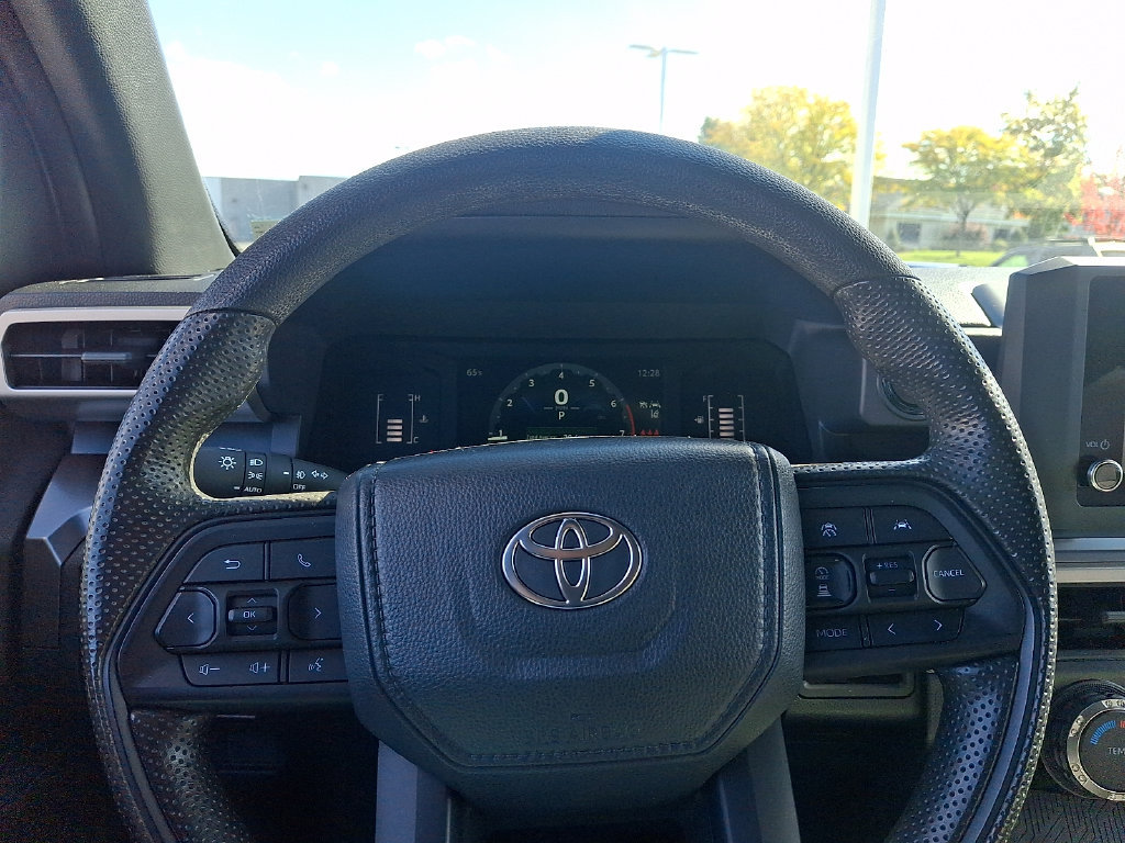 Certified 2025 Toyota Tacoma SR5 AWD/4WD image 25
