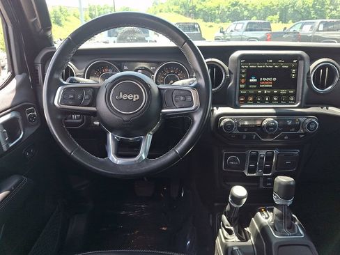 Used 2022 Jeep Gladiator Overland w/ Popular Equipment Package AWD/4WD image 11