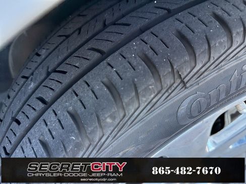 Used 2013 Buick Encore Premium image 7