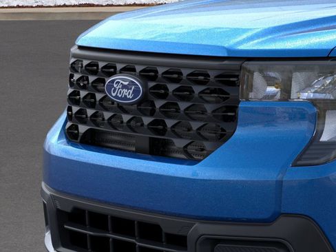 New 2025 Ford Maverick XLT FWD image 18