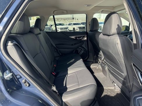 Used 2025 Subaru Outback Limited XT w/ Popular Package #2 image 32