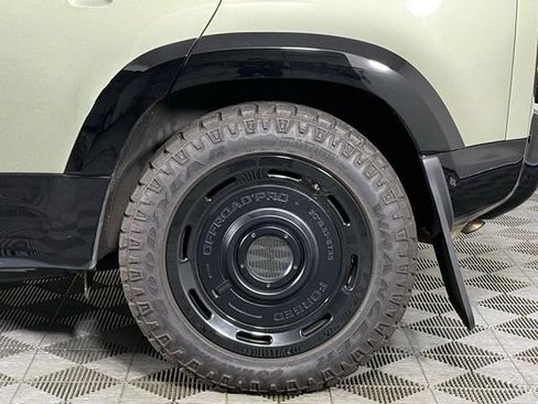 Used 2020 Land Rover Defender 110 HSE AWD/4WD image 15
