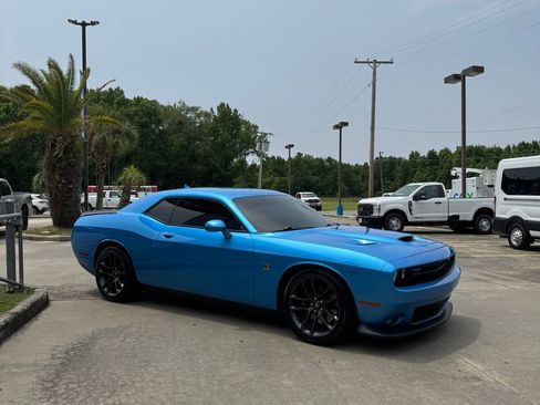 Used 2023 Dodge Challenger R/T Scat Pack w/ Plus Package RWD image 4