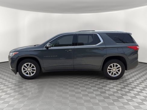 Used 2018 Chevrolet Traverse LT FWD image 2