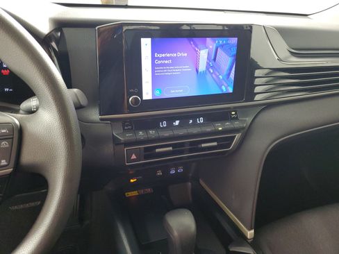 Used 2025 Toyota Camry LE FWD image 16
