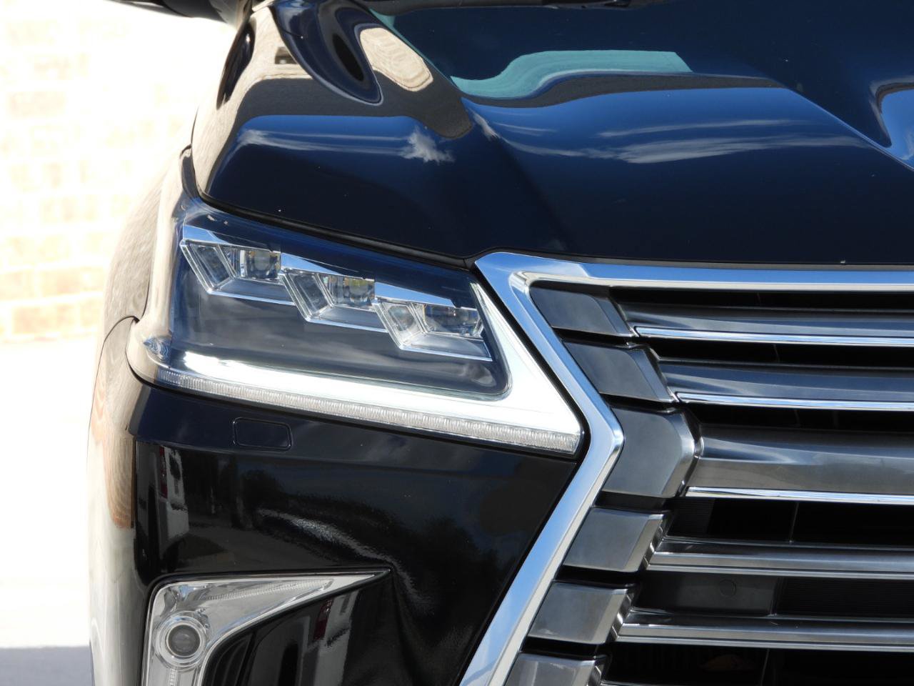 Used 2016 Lexus LX 570 4WD image 53