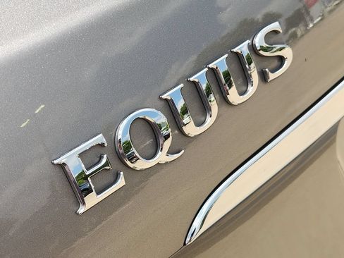 Used 2013 Hyundai Equus Signature RWD image 12