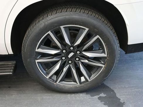 Used 2024 Cadillac Escalade Sport Platinum w/ LPO, Floor Liner Package AWD/4WD image 13
