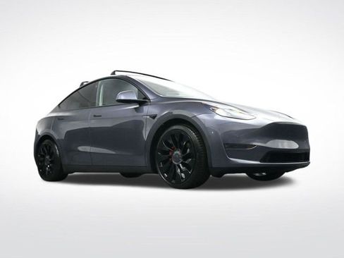 Used 2021 Tesla Model Y Performance image 30