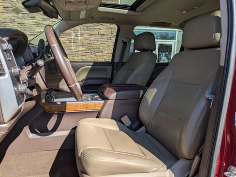 Used 2018 GMC Sierra 1500 SLT AWD/4WD image 25