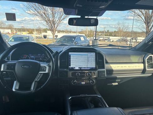 Used 2022 Ford F250 Platinum image 23