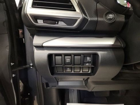 Used 2022 Subaru Forester Premium image 20