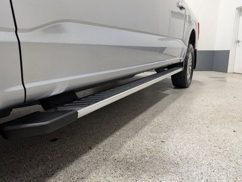 Used 2022 Ford F150 XLT w/ Equipment Group 302A High image 9